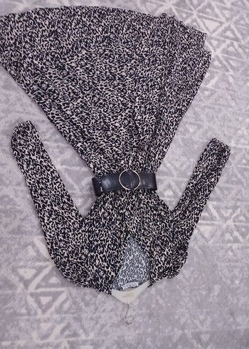 Gri Zebra Desenli Kadın Uzun Elbise - Görsel 7