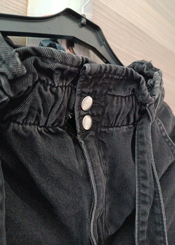 H&M Kadın Siyah Kot Mini Şort, Kemerli, Salaş