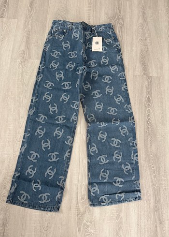 Chanel Monogramli Genis Paca Denim Pantolon