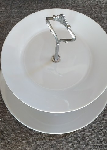 İki Katlı Beyaz Porselen Sunum Tabağı - Görsel 3