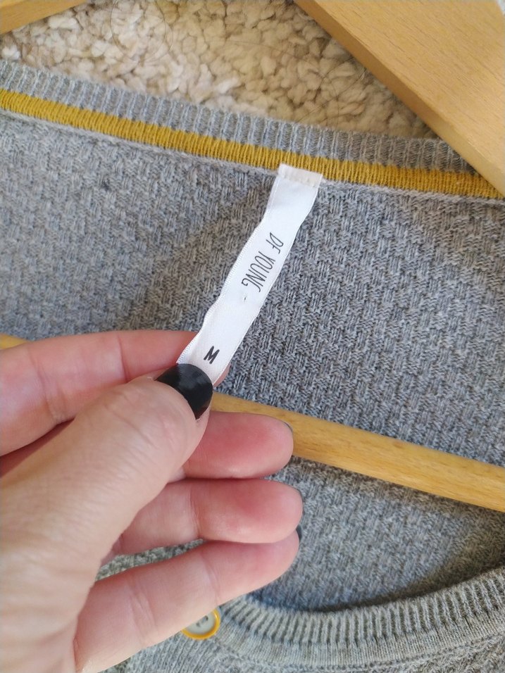 Gri Mevsimlik Kadın Hırka - Görsel 3