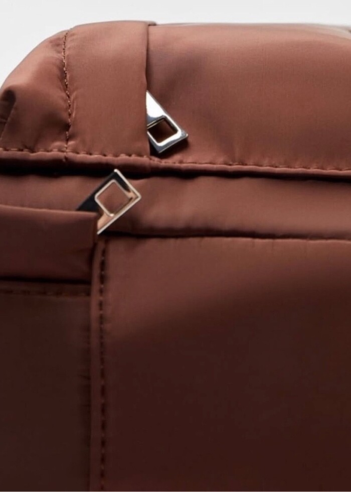 Bershka Sırt Çantası - Görsel 2