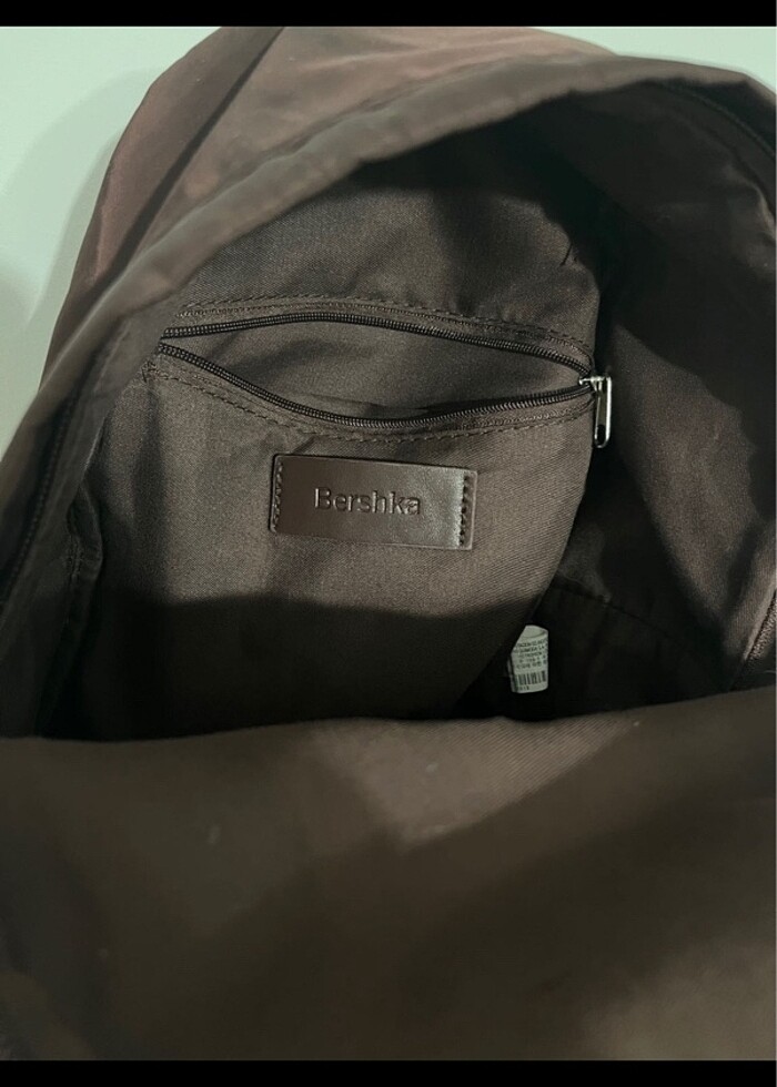 Bershka Sırt Çantası - Görsel 4