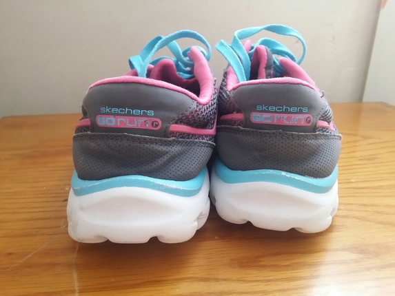 skechers go run serisinden koşu ayakkabı