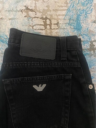 31 Beden siyah Renk Orijinal Armani Jean