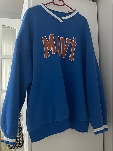 Mavi sweatshirt