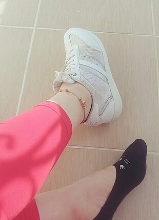 Spor ayakkabı 