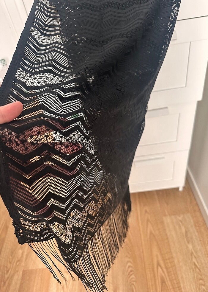Sıfır Etiketli Siyah Püsküllü Pareo - Görsel 5