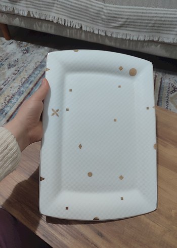 Beyaz ve parlak desenli servis tabağı - Görsel 6