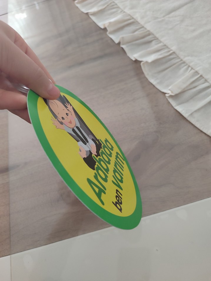 Yeşil Baskılı Bebek Önlüğü - Görsel 3