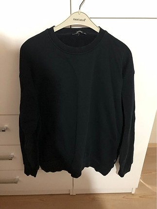 Sweetshirt