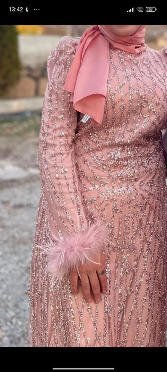 Pembe Uzun Kollu tüylü Abiye Elbise - Görsel 2