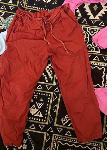 Kemerli Kırmızı Kadın Rahat Kesim Pantolon