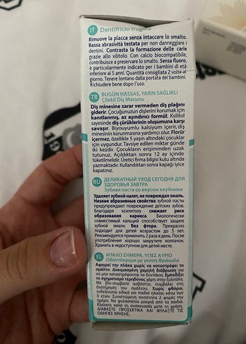 Beden Chicco Çilek Aromalı Diş Macunu 1-5 Yaş