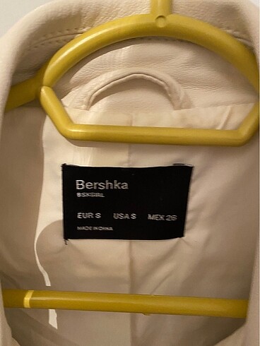 s Beden beyaz Renk bershka deri ceket