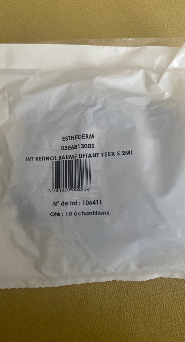 Institut Esthederm Retinol Yoğun Göz Bakım Balmı - Görsel 2