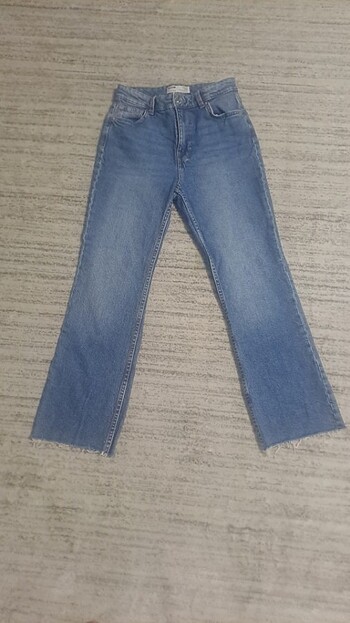 Bershka Yepyeni Jean.