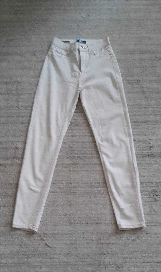 ekruya bakan tonlarda denim pantolon. - Görsel 3