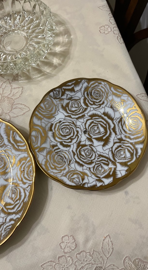 Altın Çiçek Desenli Porselen Tabaklar - Görsel 4