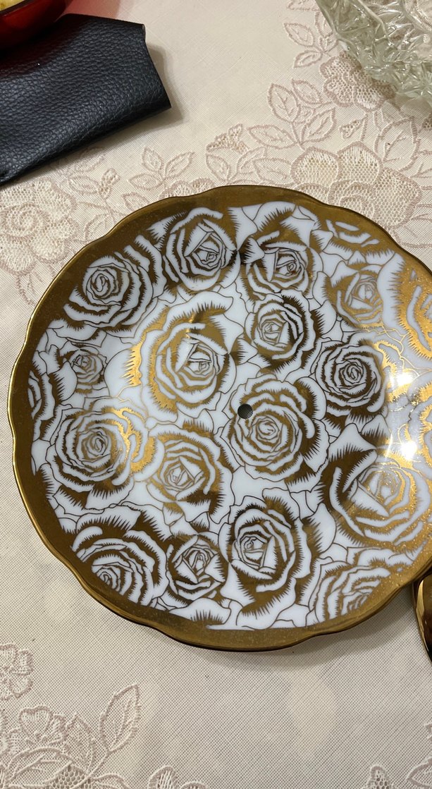 Altın Çiçek Desenli Porselen Tabaklar - Görsel 3