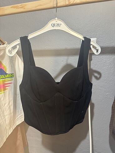 Siyah crop