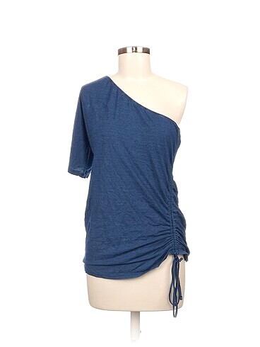 Jessica Simpson Bluz %70 İndirimli.