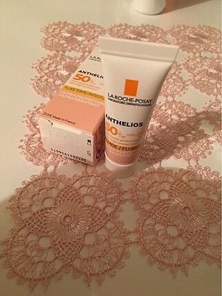 La Roche posay spf50+ teinted 