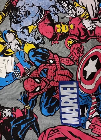 Etiketli Zara takım 3 yaş Marvel baskılıönlü arkalı baskı erkek 