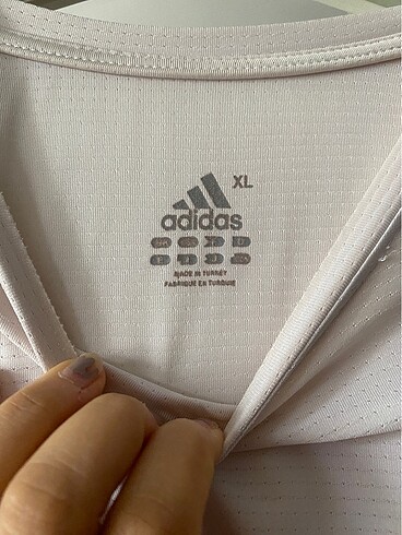 l/xl Beden Adidas tişört