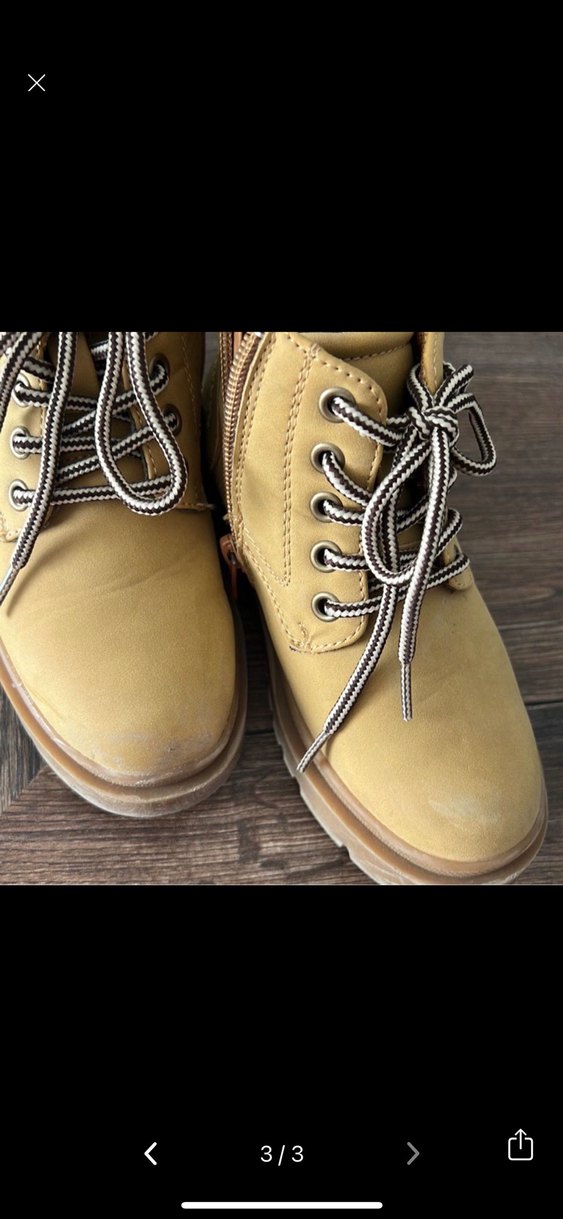 Bej Süet Minimalist Çocuk Bot - Görsel 2