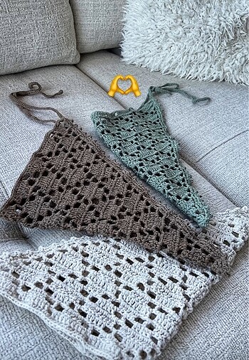 Zara Model Bandana