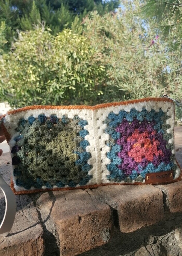 El örgüsü motifli el çantası  - Görsel 2