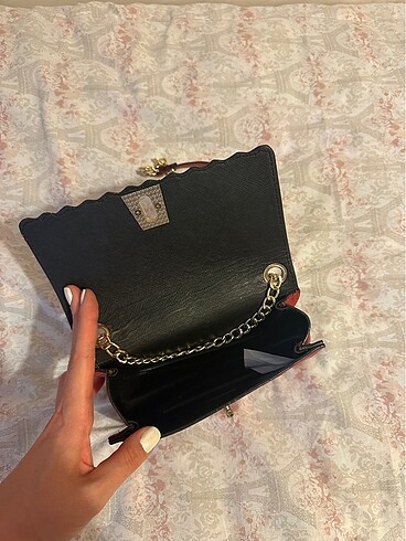 Kırmızı kol çantası - Görsel 4