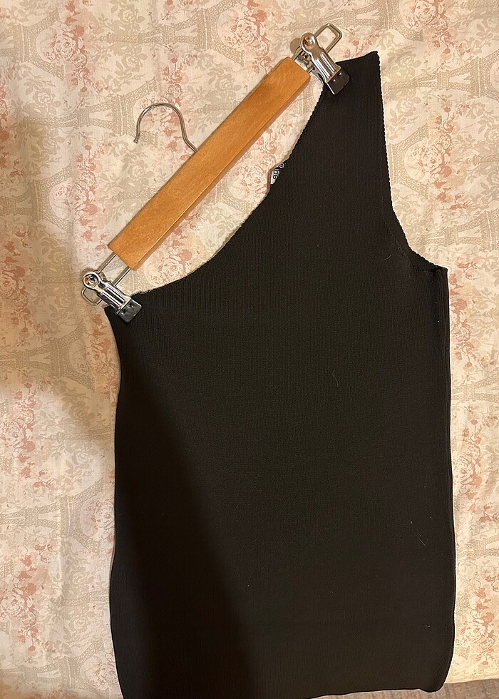 Siyah tek omuz elbise - Görsel 2