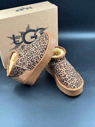 Ugg Ugg bot