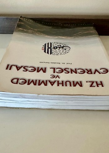 Hz. Muhammed ve Evrensel Mesajı Kitabı - Görsel 8