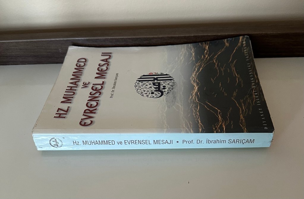 Hz. Muhammed ve Evrensel Mesajı Kitabı - Görsel 4