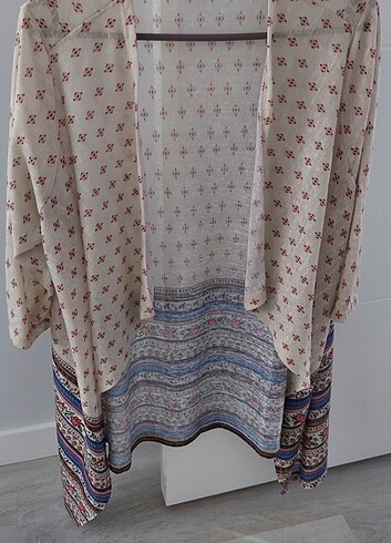 Kimono tarzı önü açık hırka