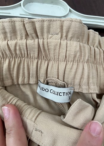 Mudo Bej Mini Keten Şort ikili