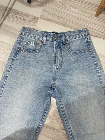 36 Beden STRADİVARİUS D96 STRAİGHT CROP JEAN
