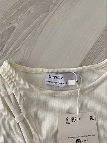 xs Beden BERSHKA TOP BLUZ