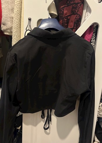 Siyah V Yaka Uzun Kollu Düğmeli Bluz - Görsel 2