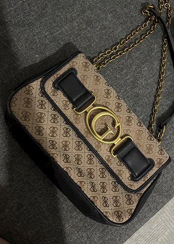 Zincir KadınÇanta kusuru vardır ama yaptırılabilir orj guess - Görsel 4