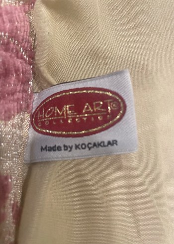 İşlemeli Açık Pembe Yatak Örtüsü - Görsel 5