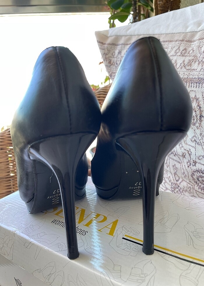 Siyah Stiletto Ayakkabı - Görsel 3