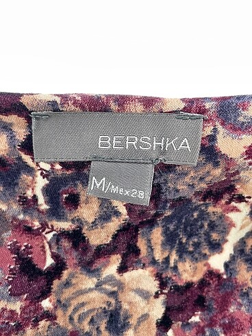 m Beden çeşitli Renk Bershka Kısa Elbise %70 İndirimli.