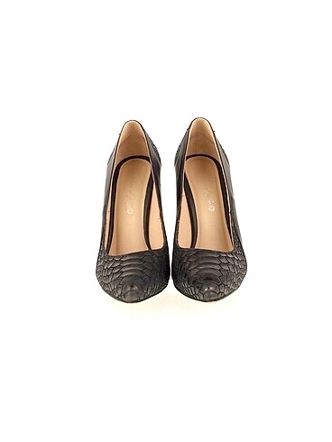 38 Beden Diğer Stiletto %70 İndirimli.