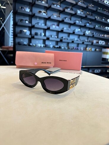 Miu Miu Gözlük