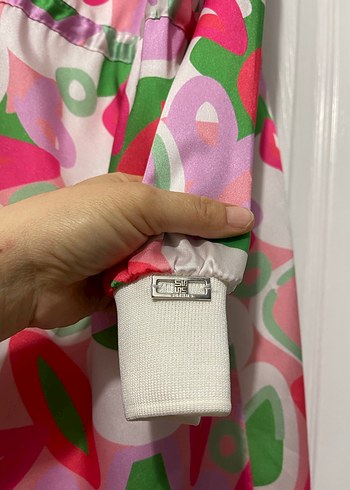 Kadın Renkli Uzun Bağcıklı Yağmurluk - Görsel 9