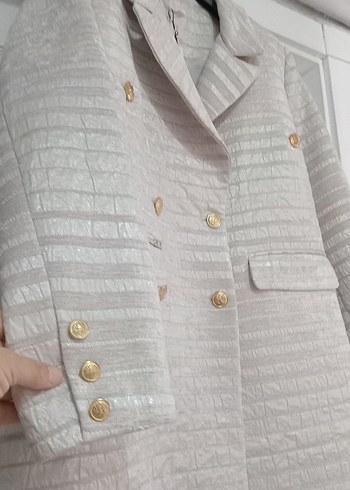 44 Beden ten rengi Renk Bej Mini Düğmeli Kadın Klasik ceket